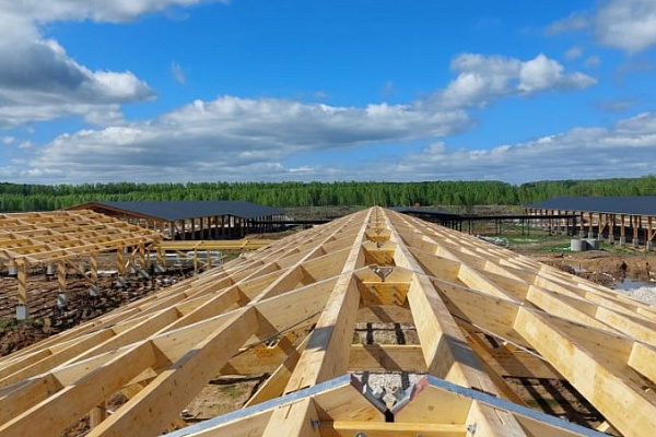 Возводим каркасы помещений молочно-товарной фермы в Тульской области